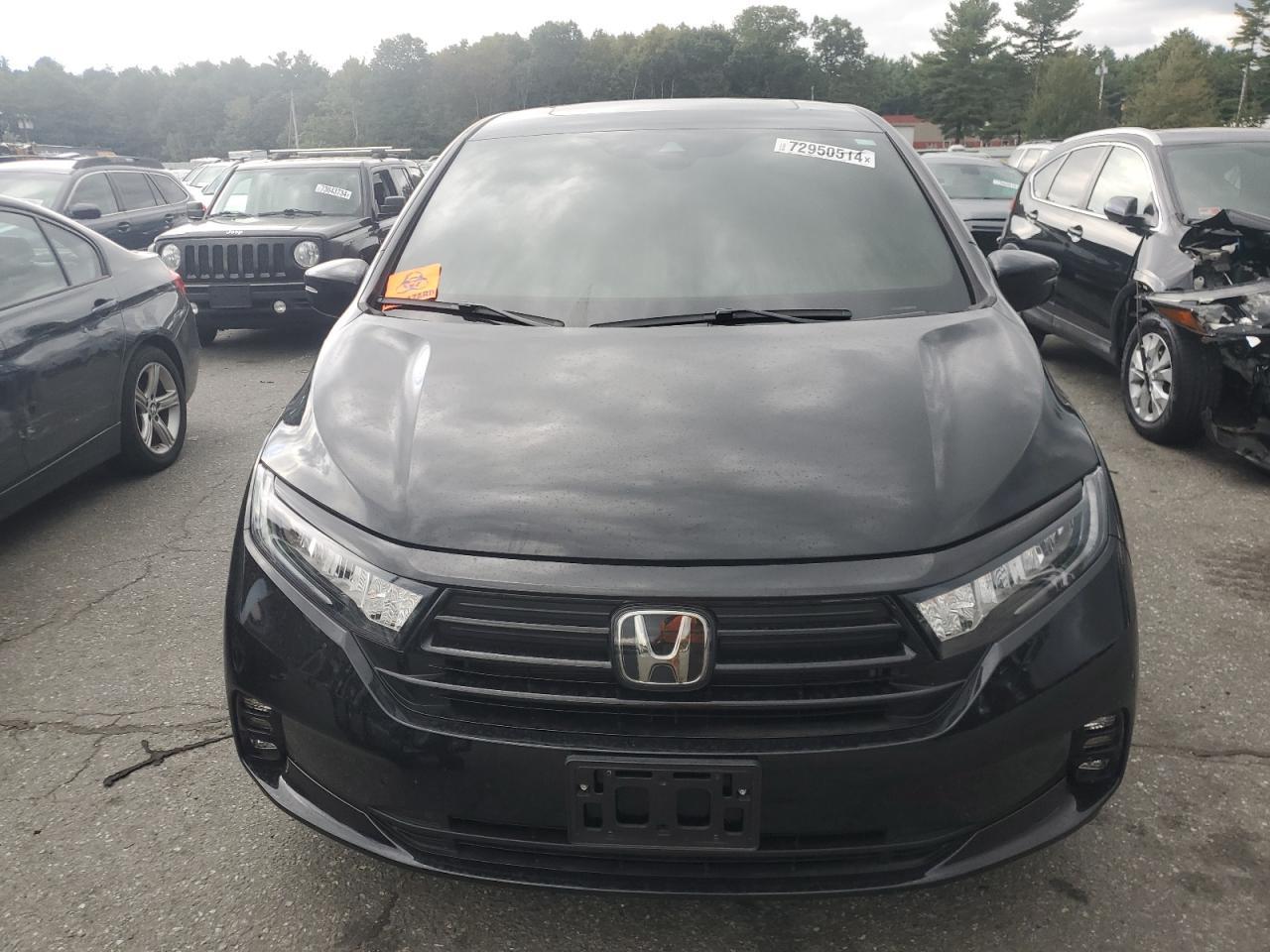 2024 Honda Odyssey Sport - Image 5