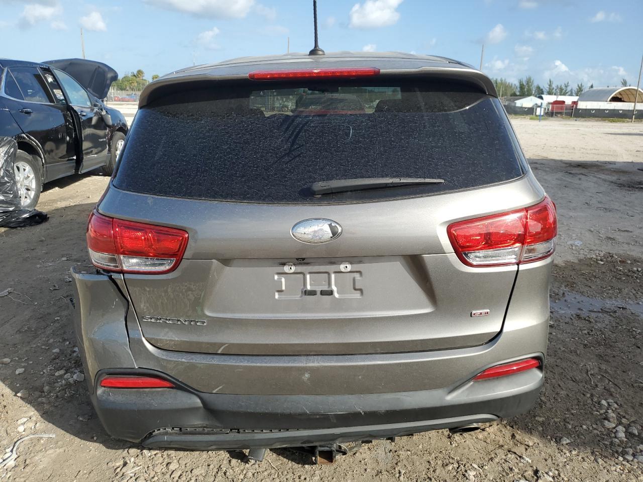 2018 Kia Sorento Lx - Фото 6