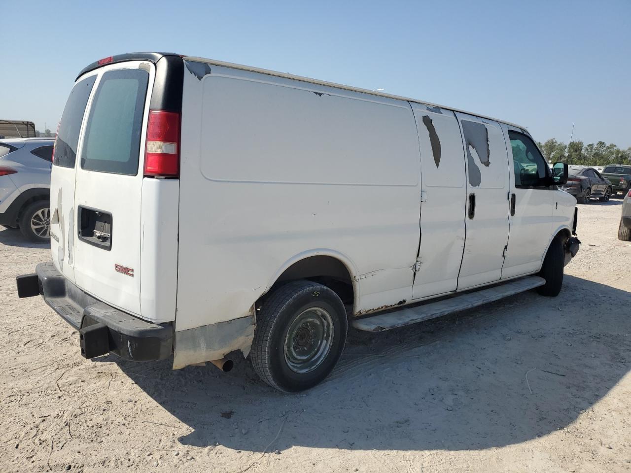 2008 GMC Savana G2500 - Фото 3