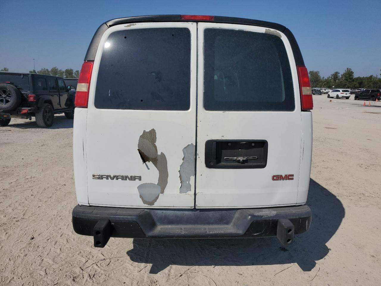 2008 GMC Savana G2500 - Фото 6