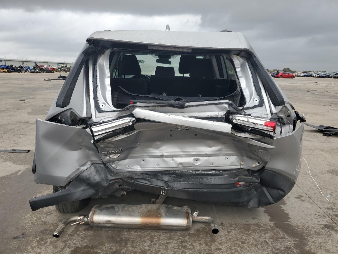 2019 Toyota Rav4 Le - Image 6