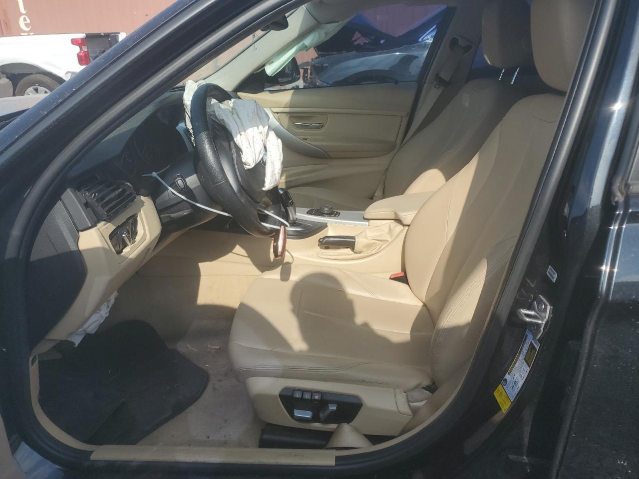 2016 BMW 320 I - Image 7