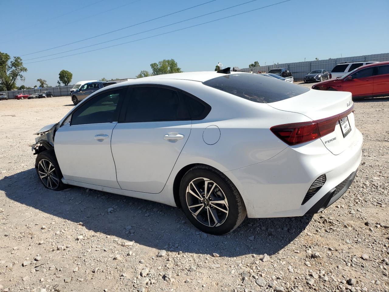 2024 Kia Forte Lxs - Image 2