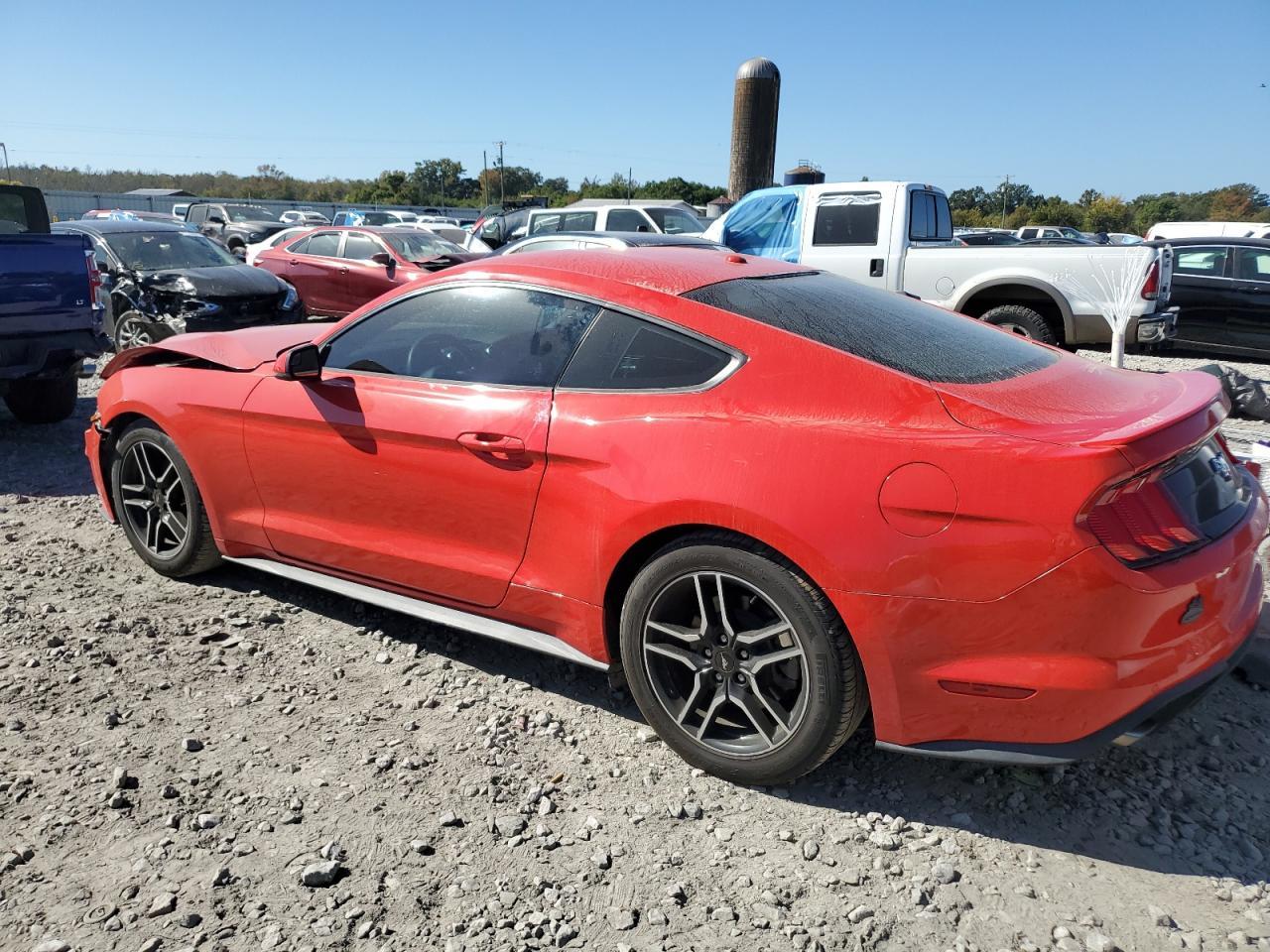 2020 Ford Mustang - Фото 2