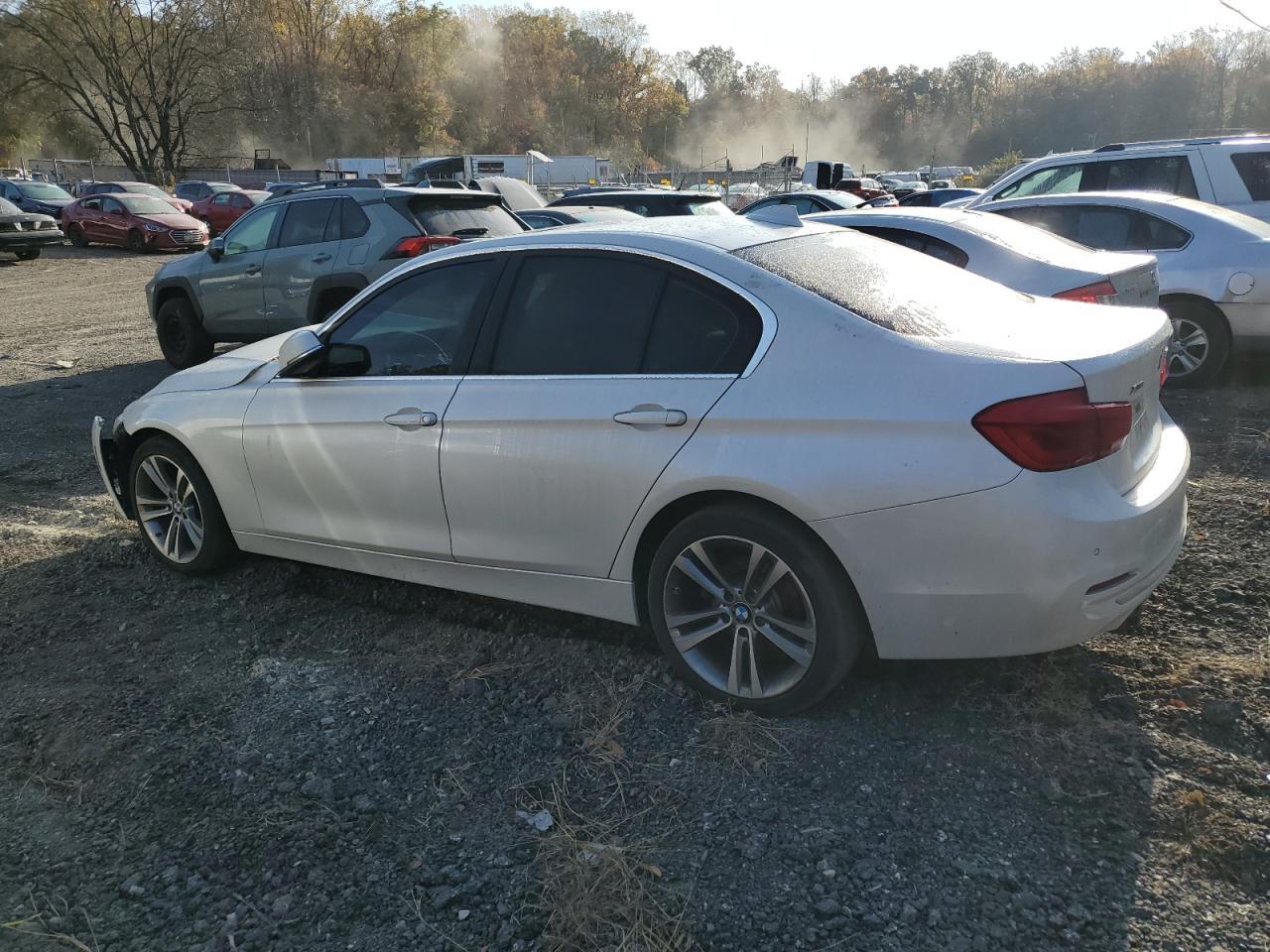 2016 BMW 328 Xi Sulev - Image 2