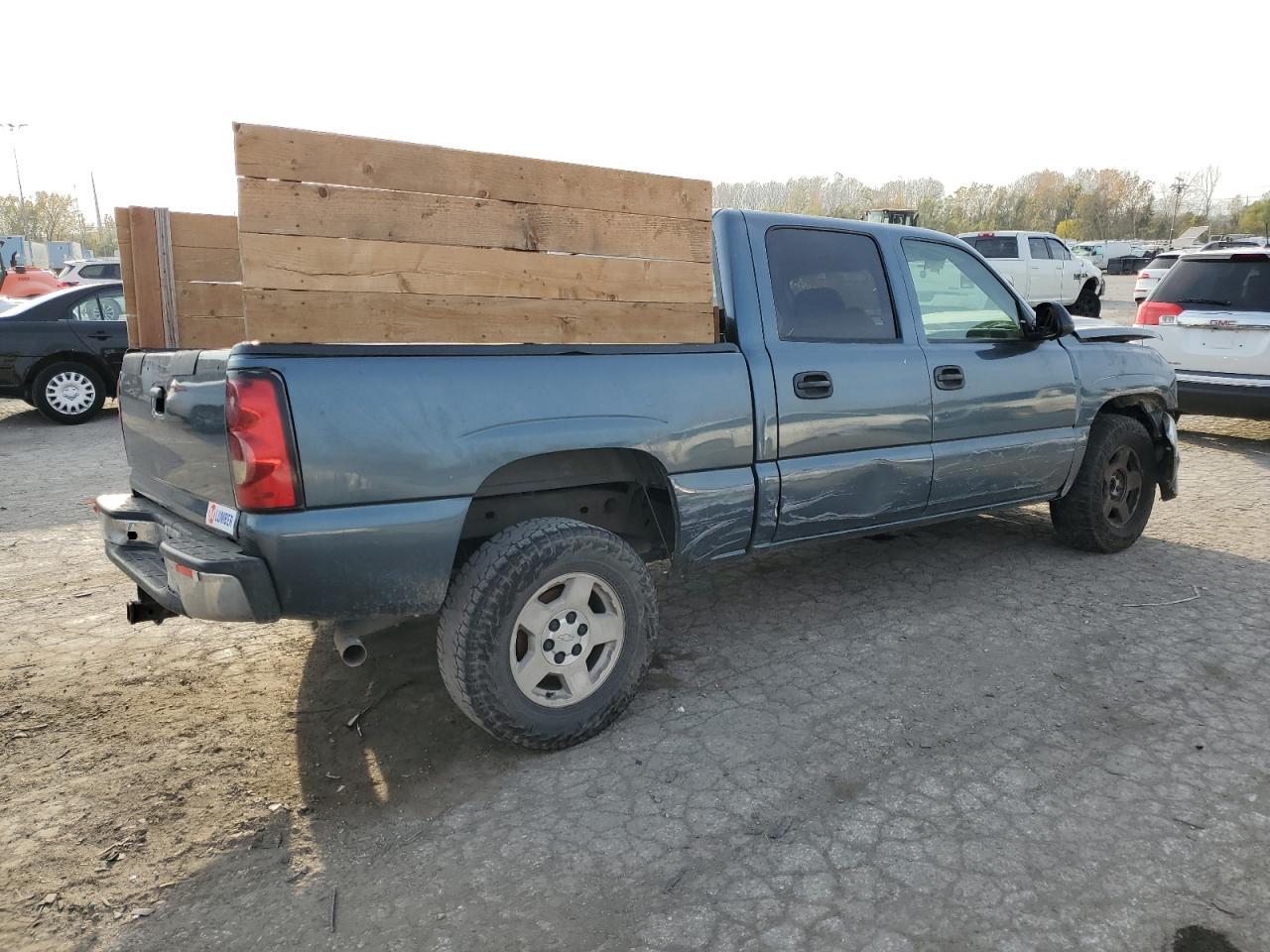 2006 Chevrolet Silverado C1500 - Image 3