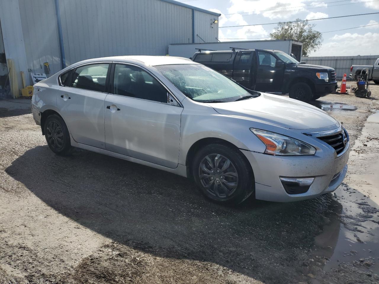 2014 Nissan Altima 2.5 - Фото 4