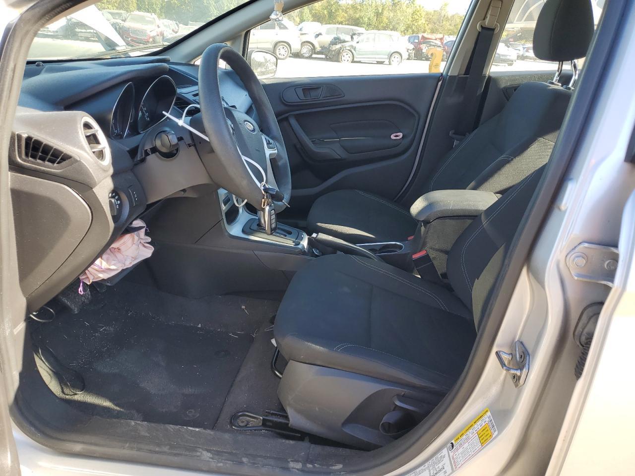 2019 Ford Fiesta Se - Фото 7