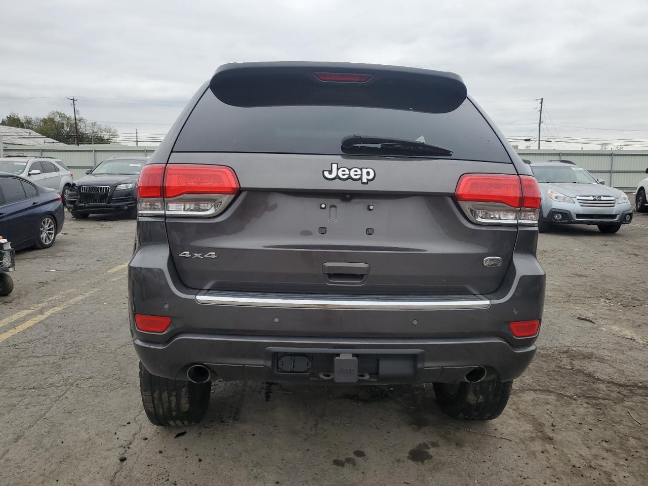 2014 Jeep Grand Cherokee Overland - Image 6