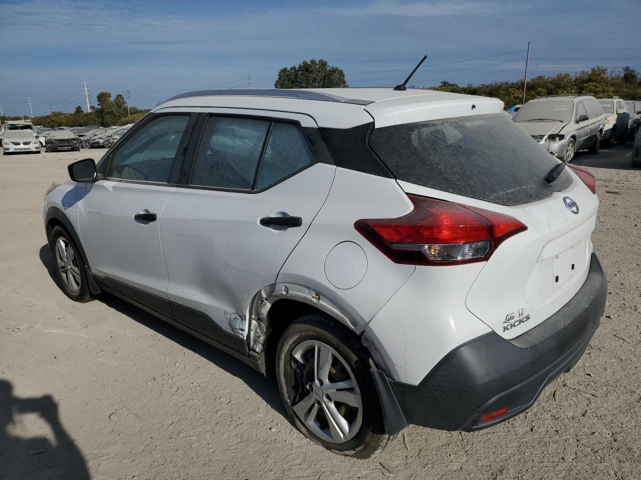 2019 Nissan Kicks S - Фото 2