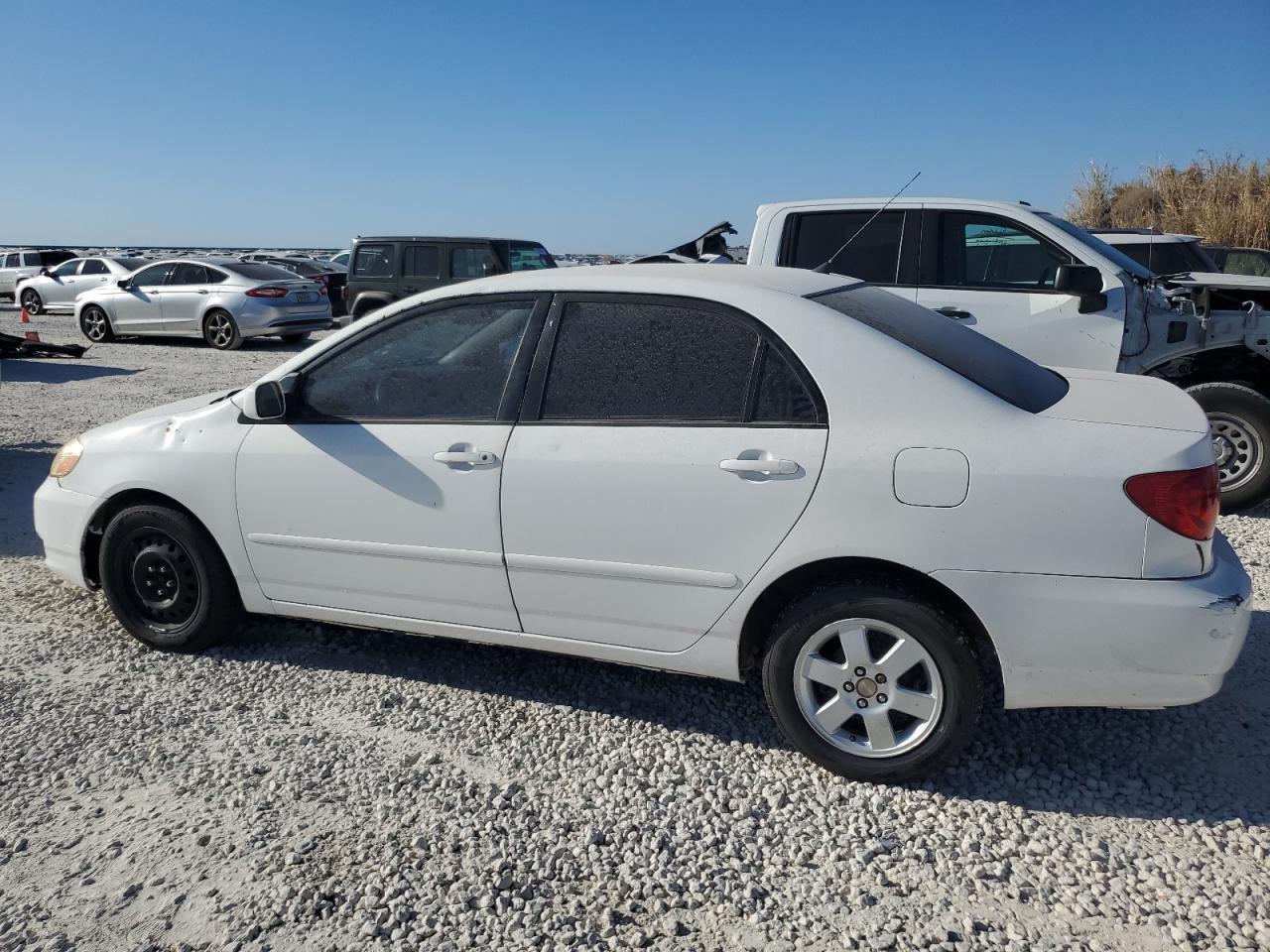 2003 Toyota Corolla Ce - Фото 2