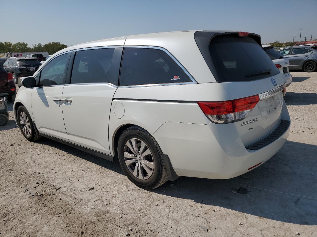 2014 Honda Odyssey Ex - Image 2