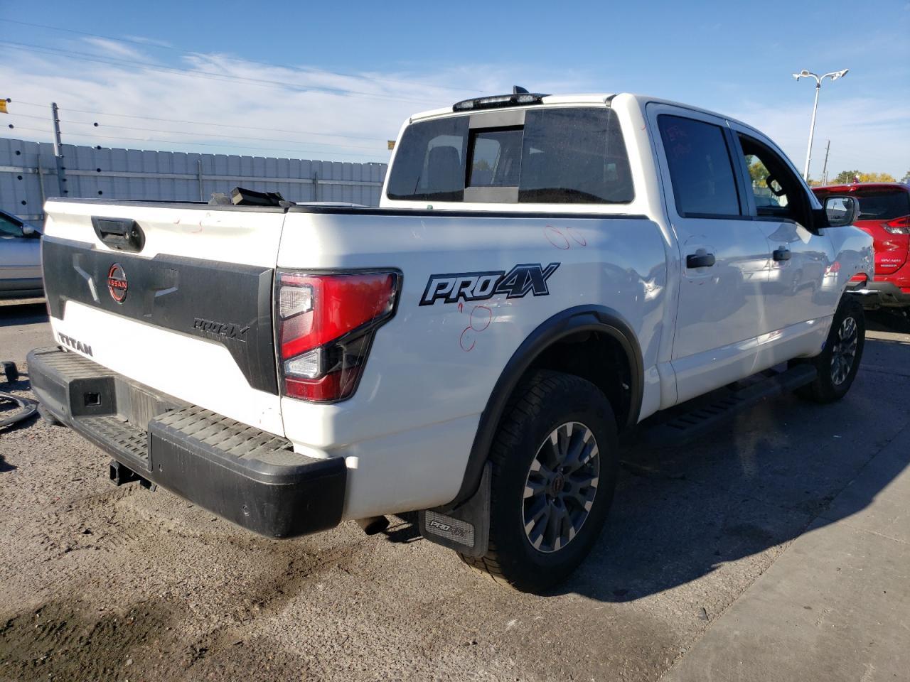 2023 Nissan Titan Sv - Фото 3