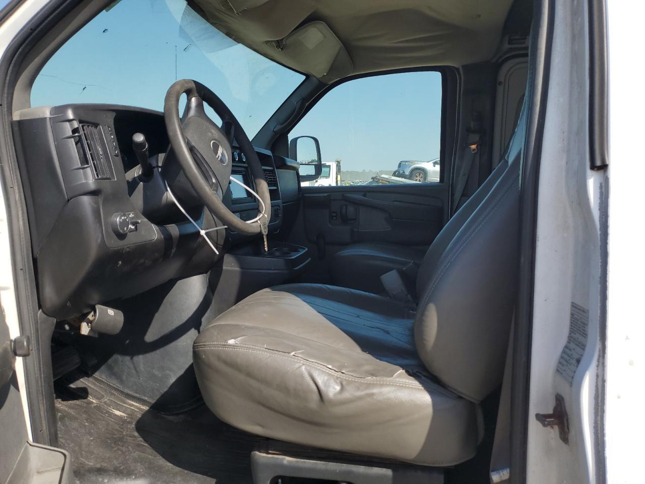 2008 GMC Savana G2500 - Фото 7