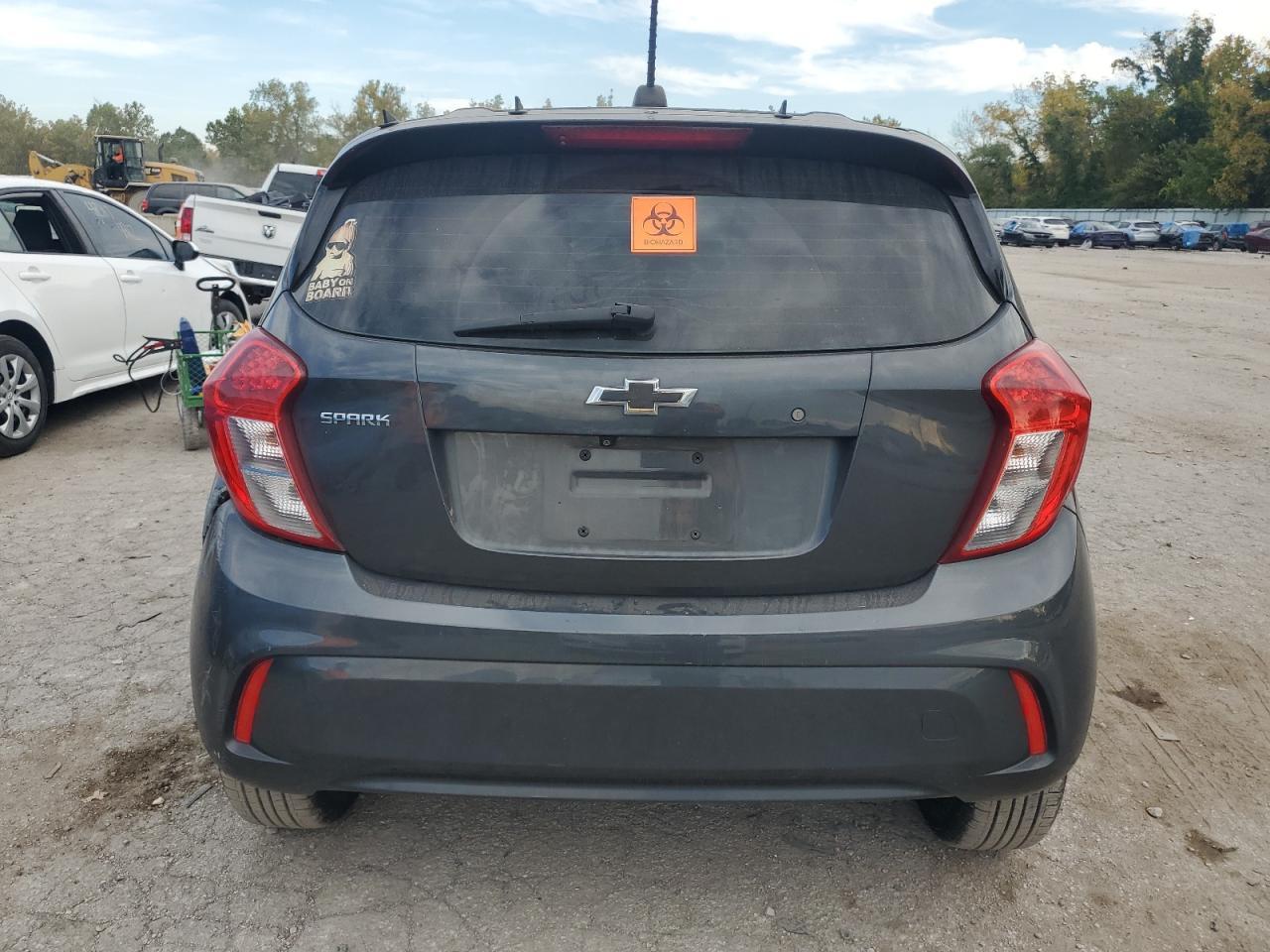 2017 Chevrolet Spark Ls - Фото 6