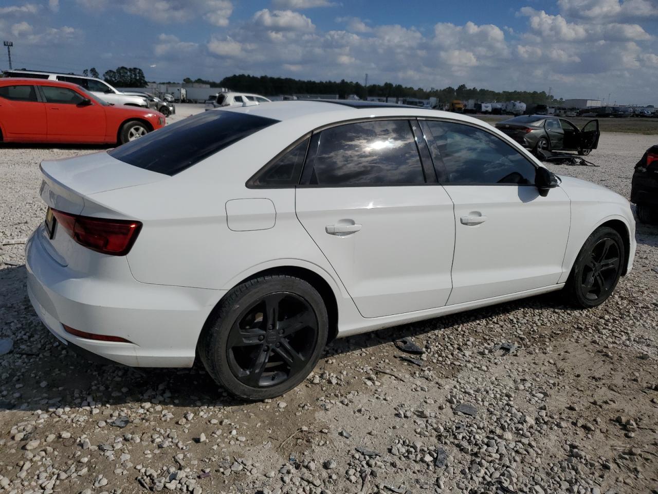 2018 Audi A3 Premium - Фото 3