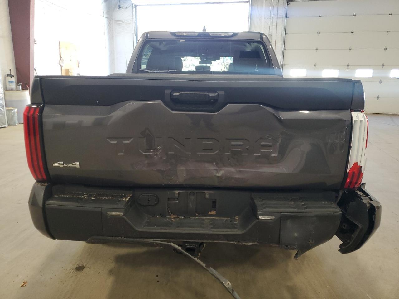 2024 Toyota Tundra Crewmax Sr - Image 6