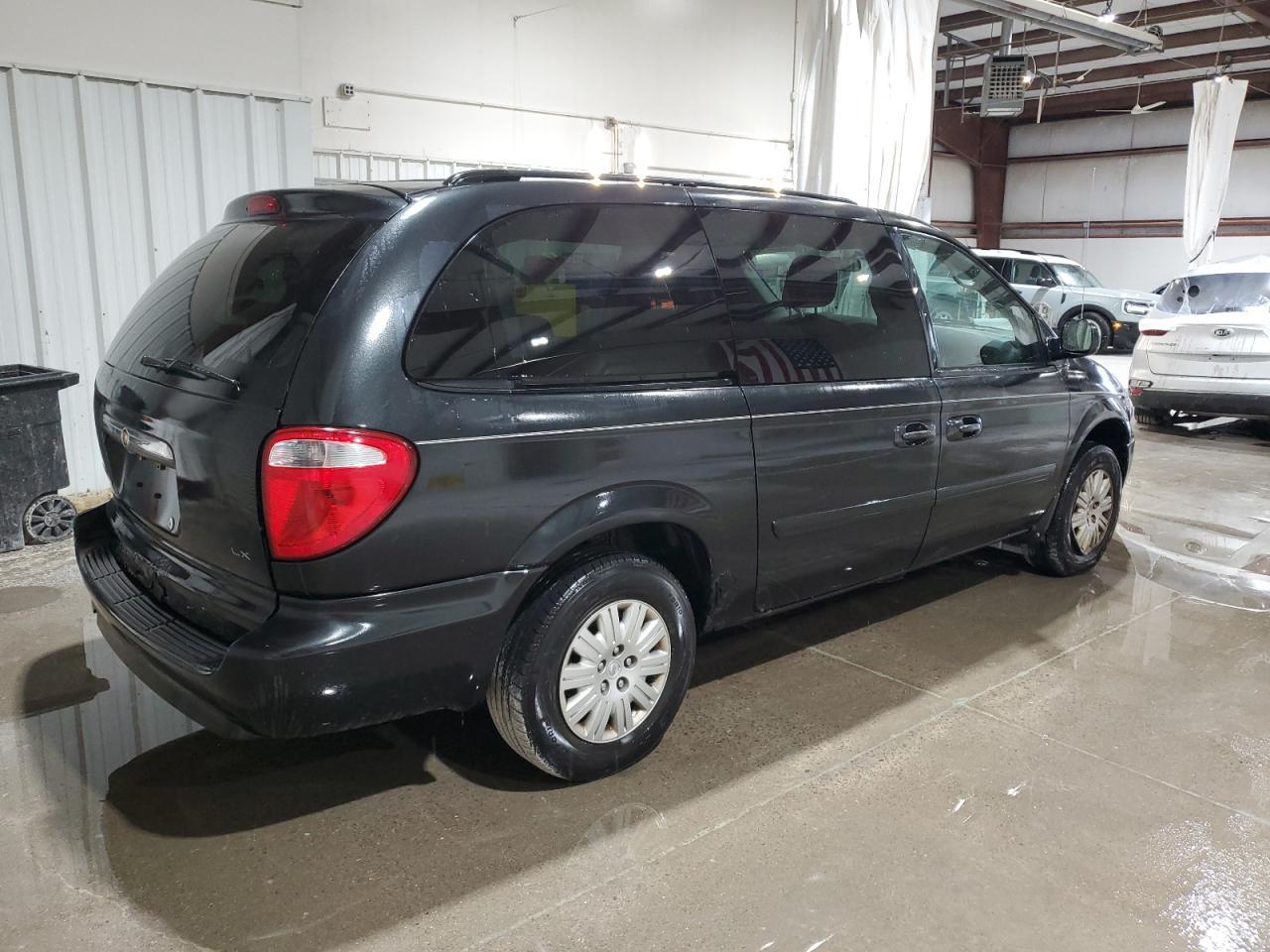 2007 Chrysler Town & Country Lx - Фото 3