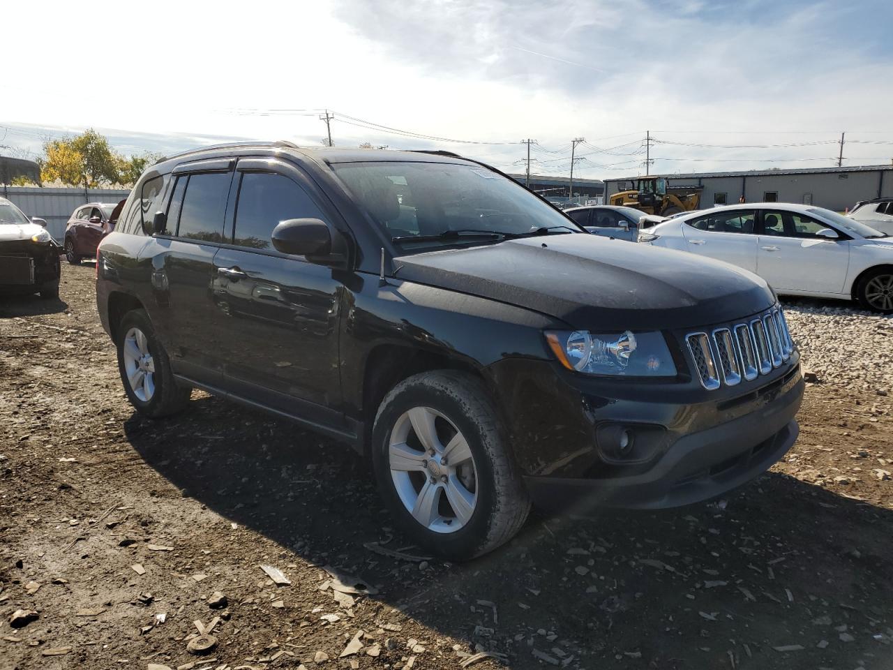 2014 Jeep Compass Latitude - Фото 4