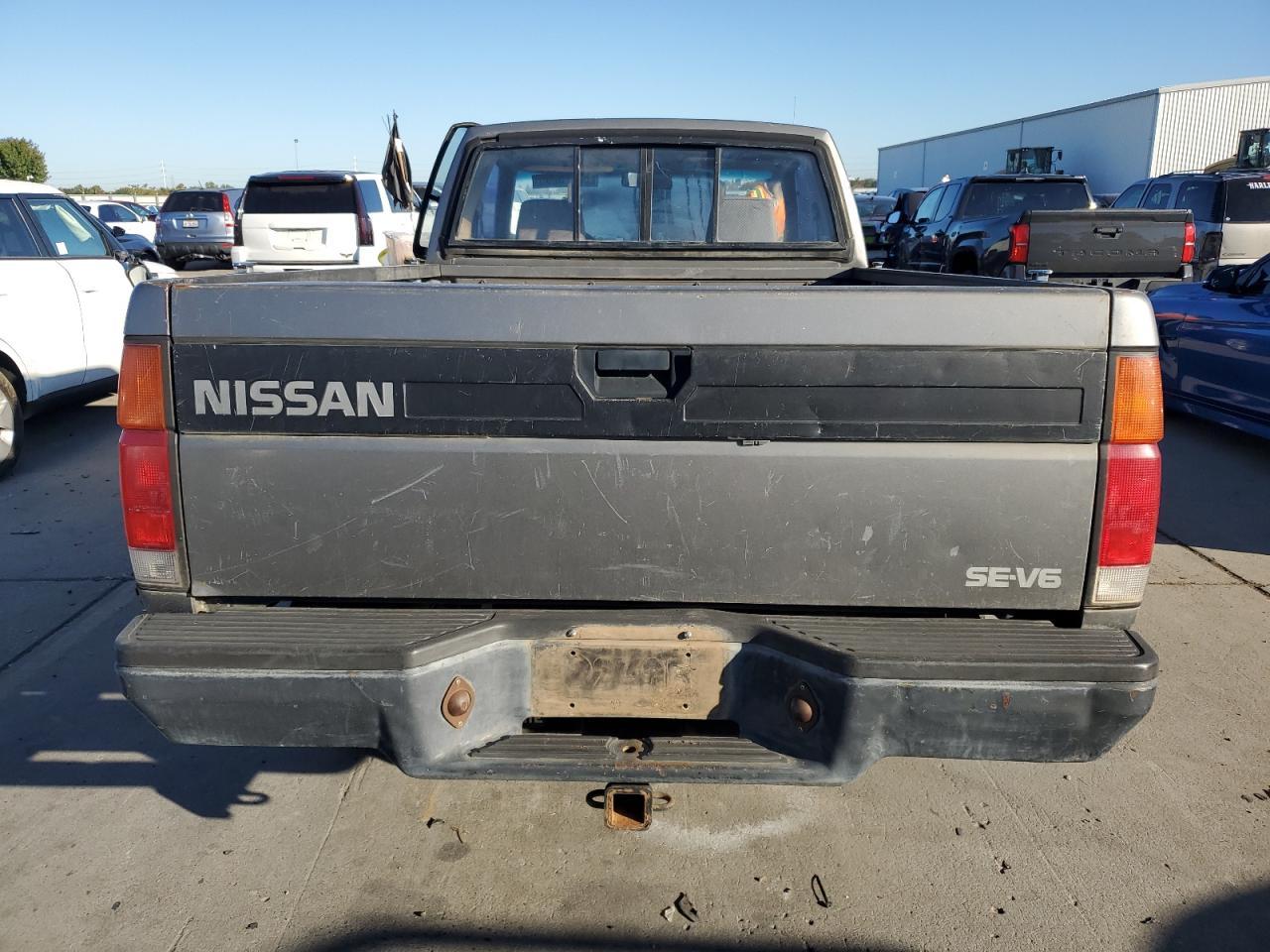 1988 Nissan D21 King Cab - Фото 6