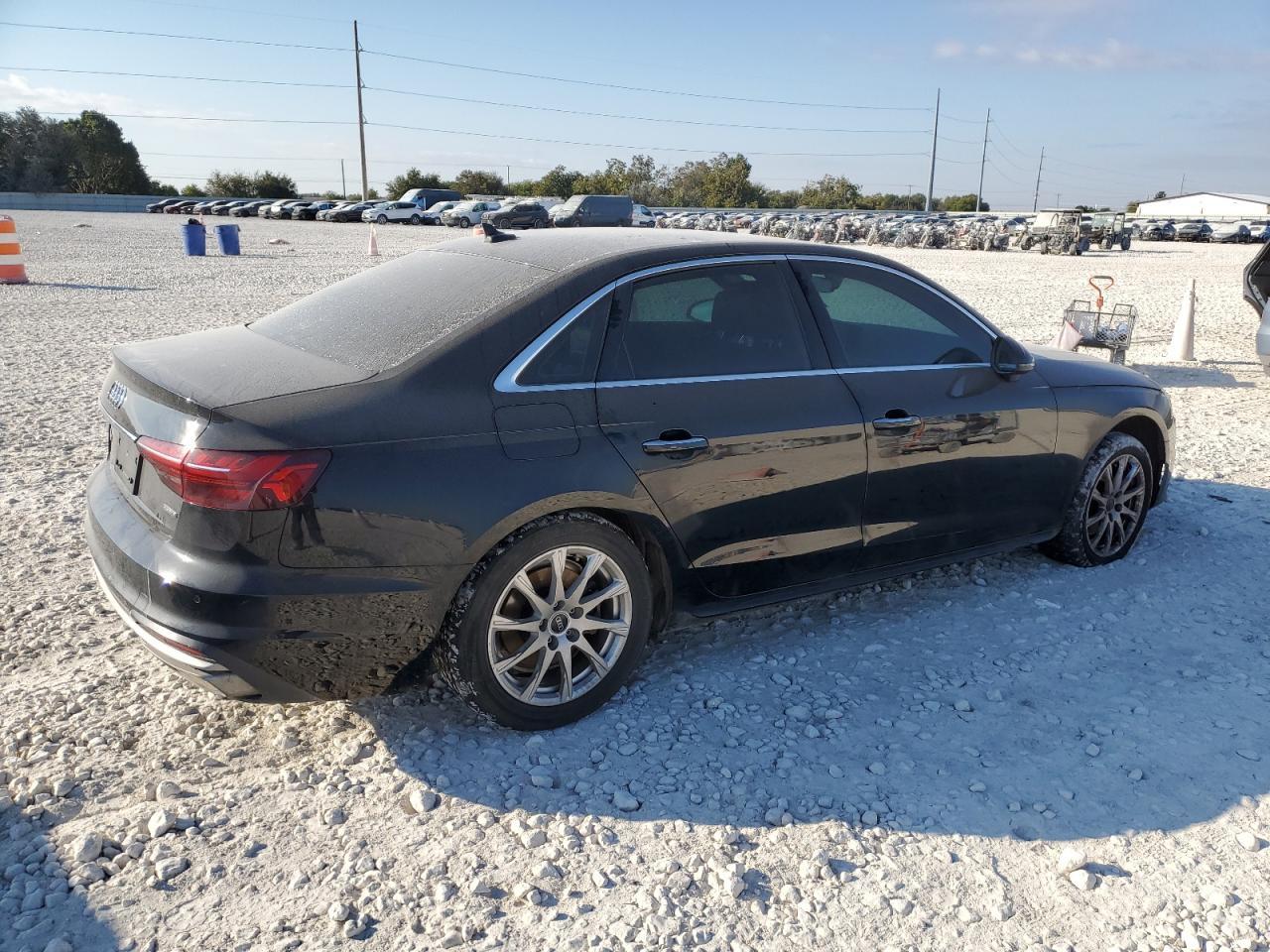 2021 Audi A4 Premium 40 - Фото 3