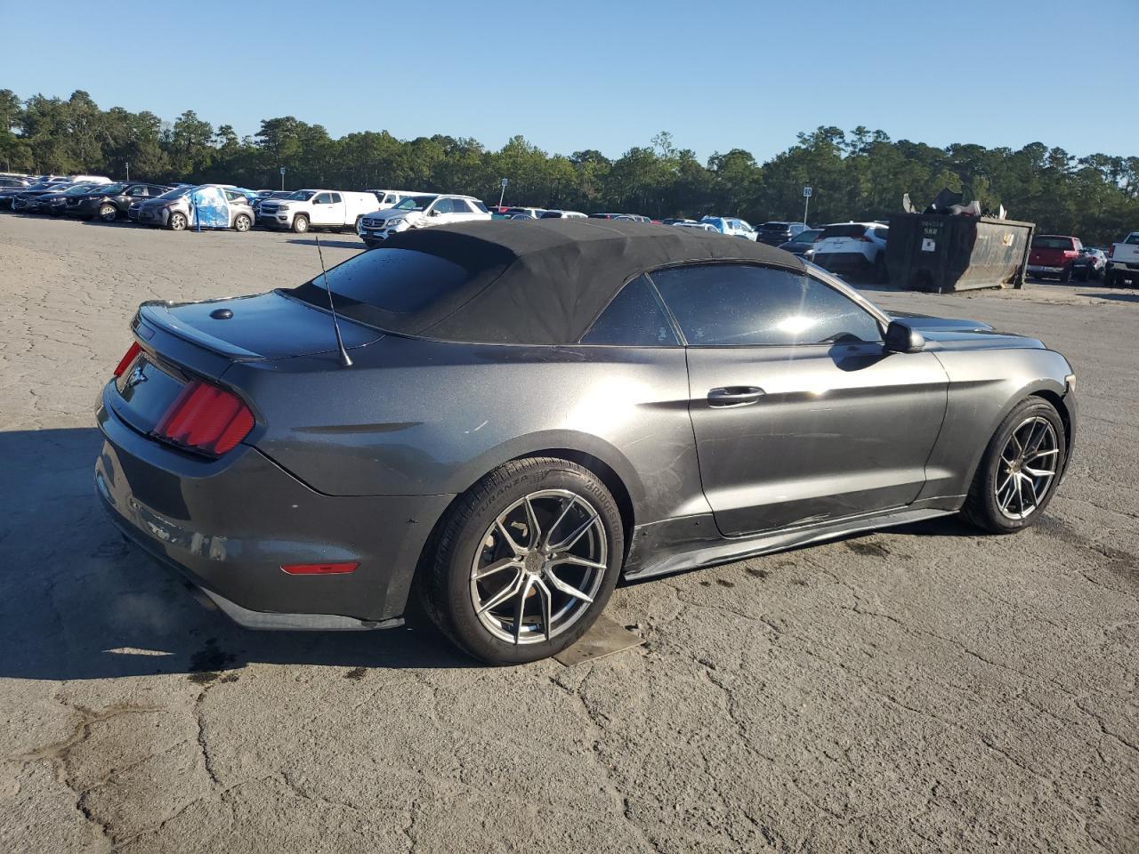 2017 Ford Mustang - Фото 3