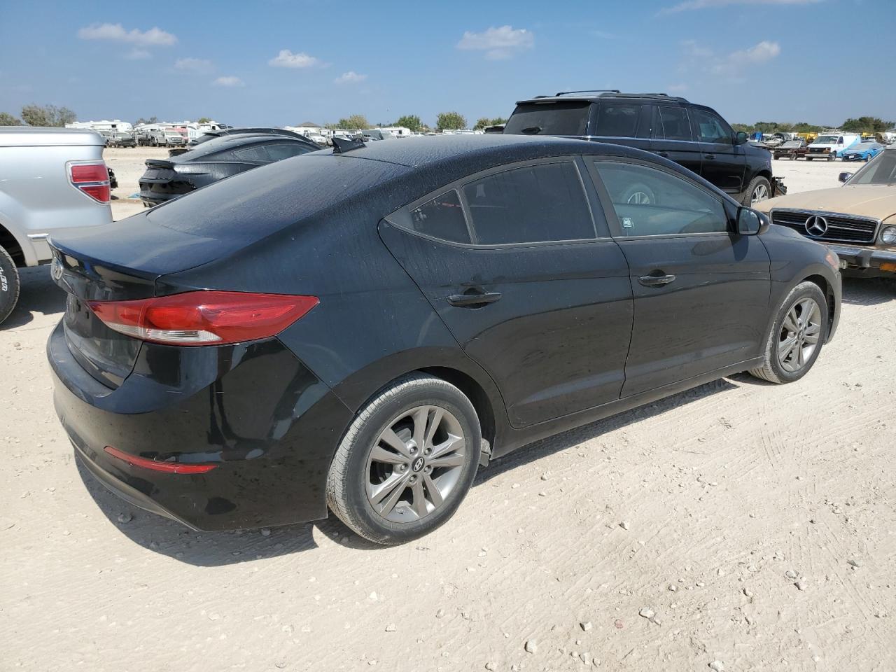 2017 Hyundai Elantra Se - Image 3