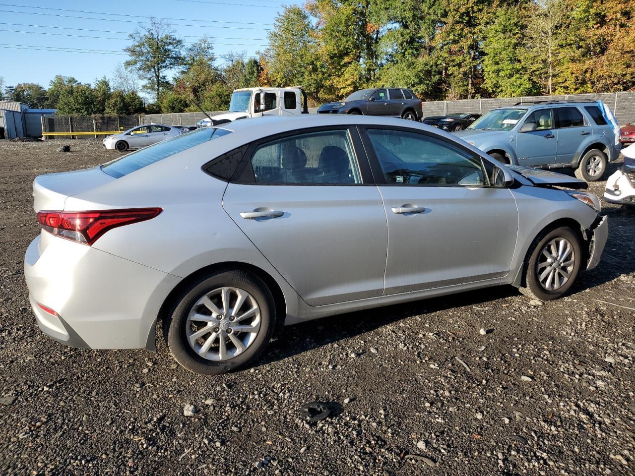 2018 Hyundai Accent Se - Фото 3