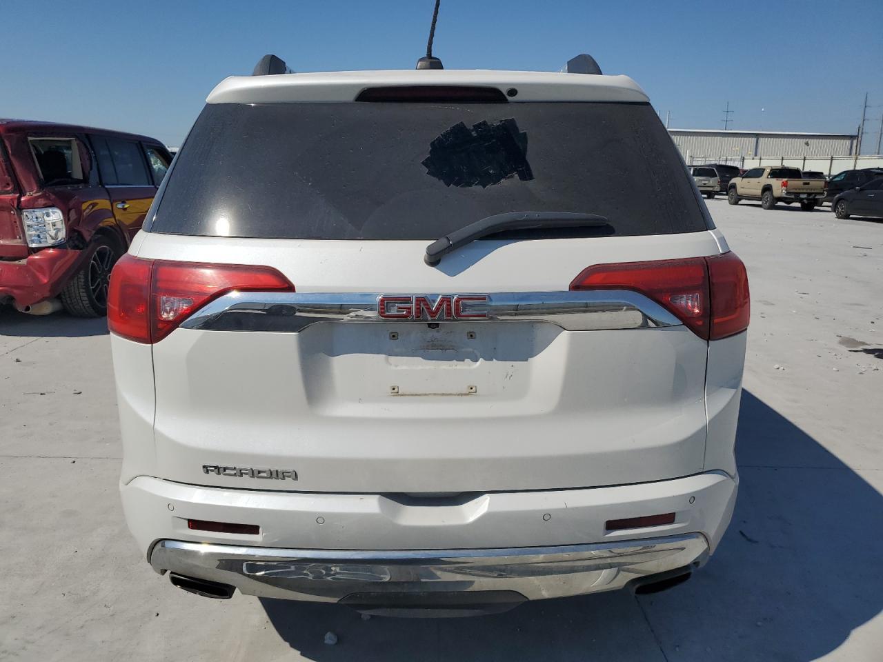 2019 GMC Acadia Denali - Image 6