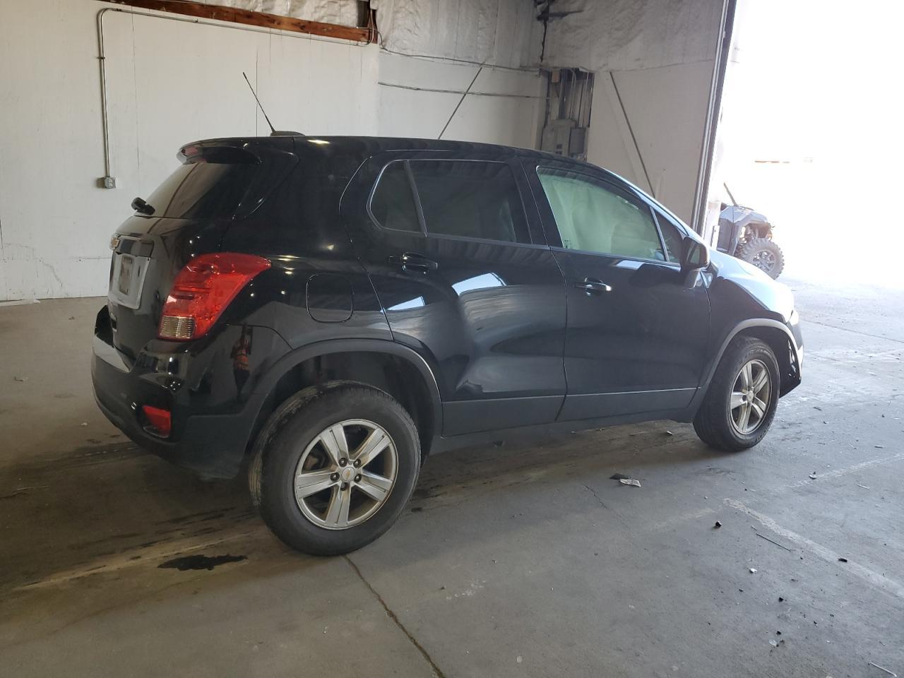 2020 Chevrolet Trax Ls - Фото 3