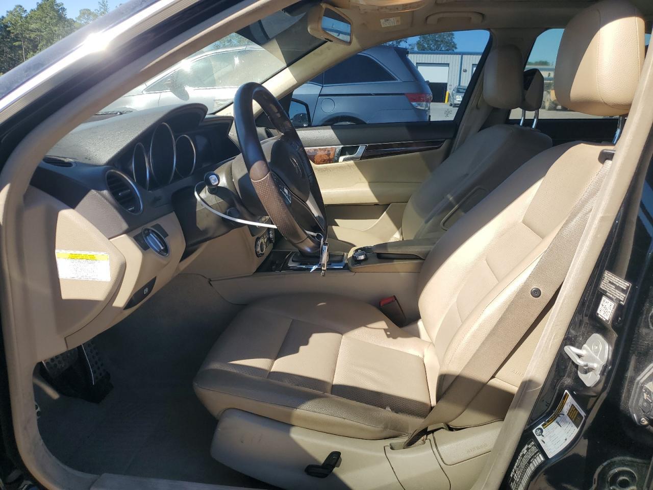 2014 Mercedes-Benz C 300 4Matic - Image 7