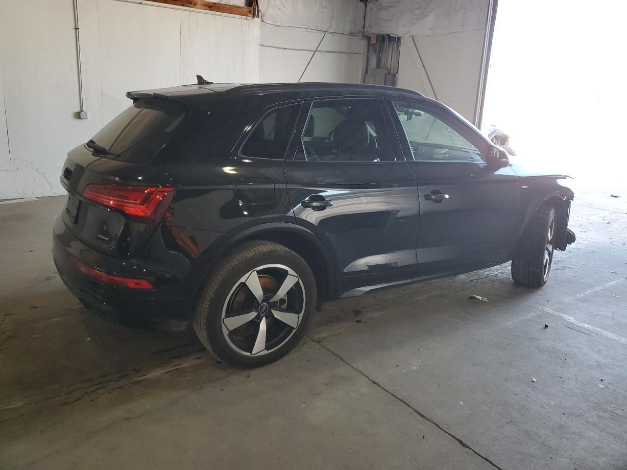 2022 Audi Q5 Premium Plus 45 - Image 3