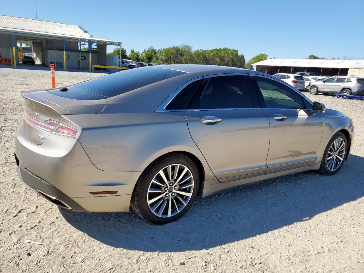 2019 Lincoln Mkz - Фото 3
