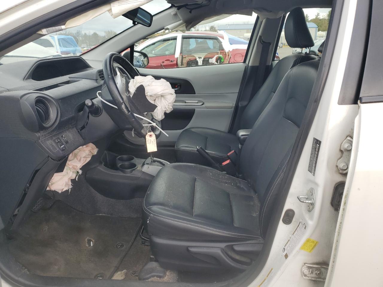 2013 Toyota Prius C - Фото 7
