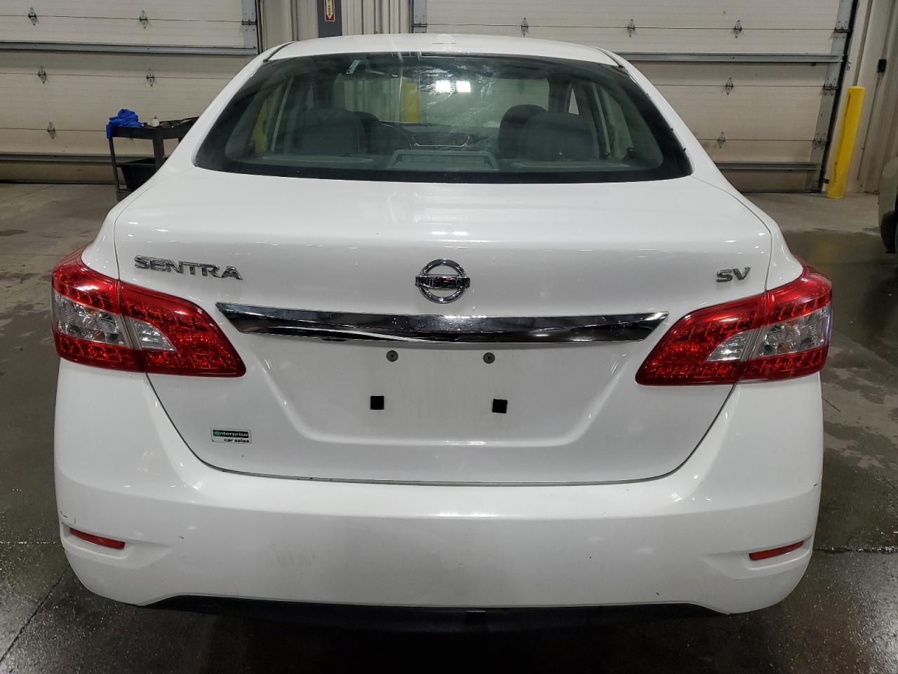 2015 Nissan Sentra S - Фото 6