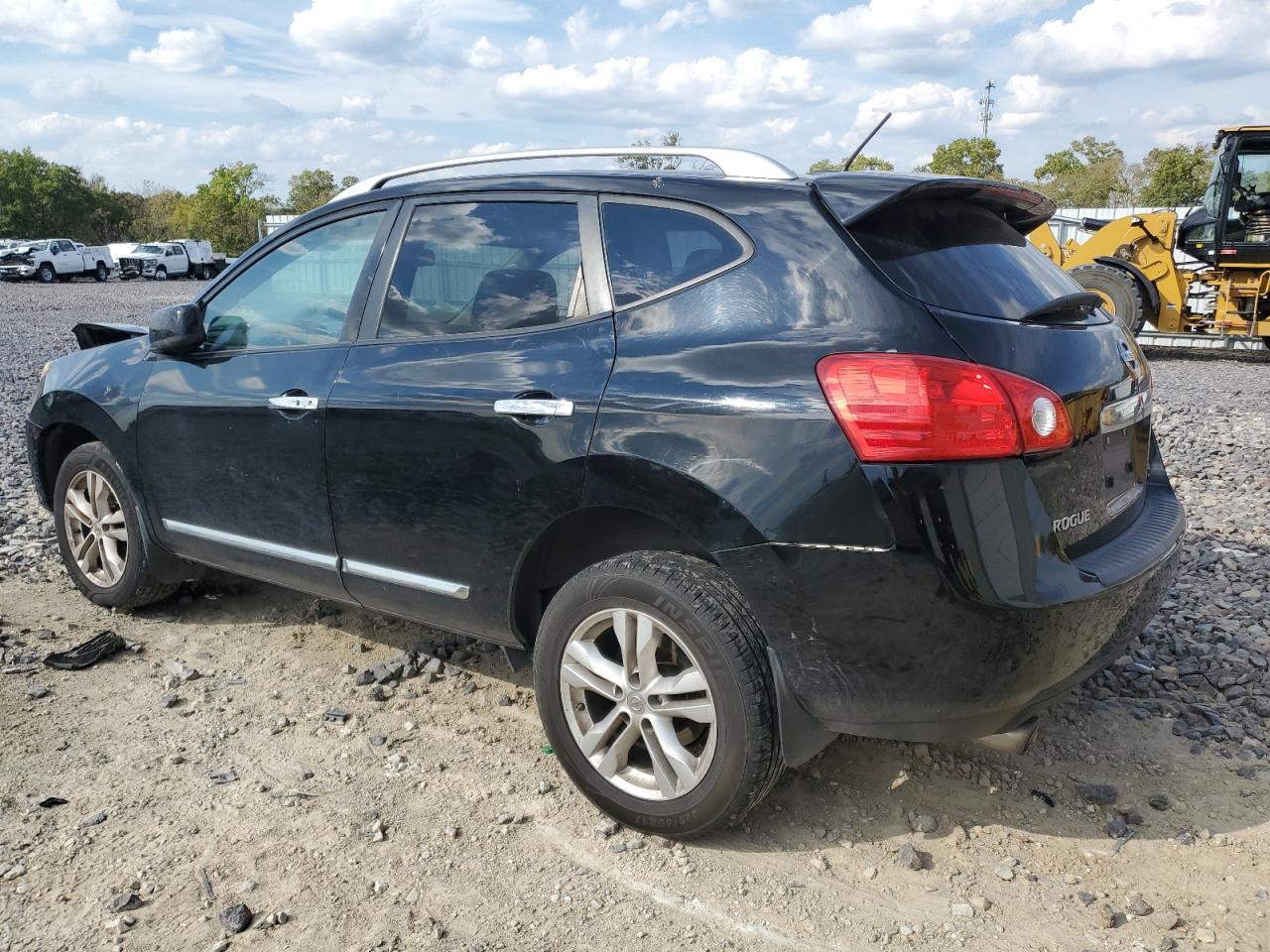 2012 Nissan Rogue S - Image 2