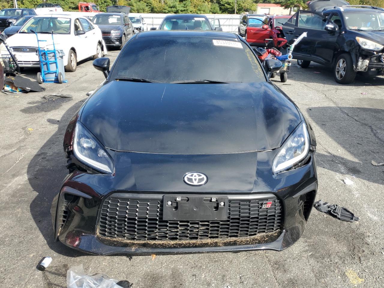 2023 Toyota Gr 86 Premium - Image 5