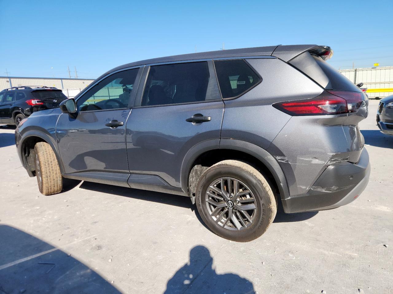 2023 Nissan Rogue S - Фото 2