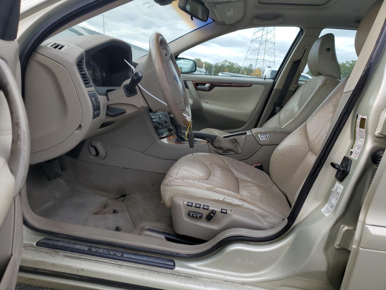 2006 Volvo V70 - Image 7