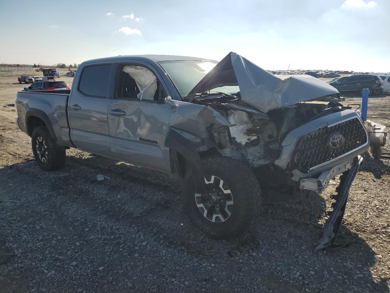 2020 Toyota Tacoma Double Cab - Фото 4