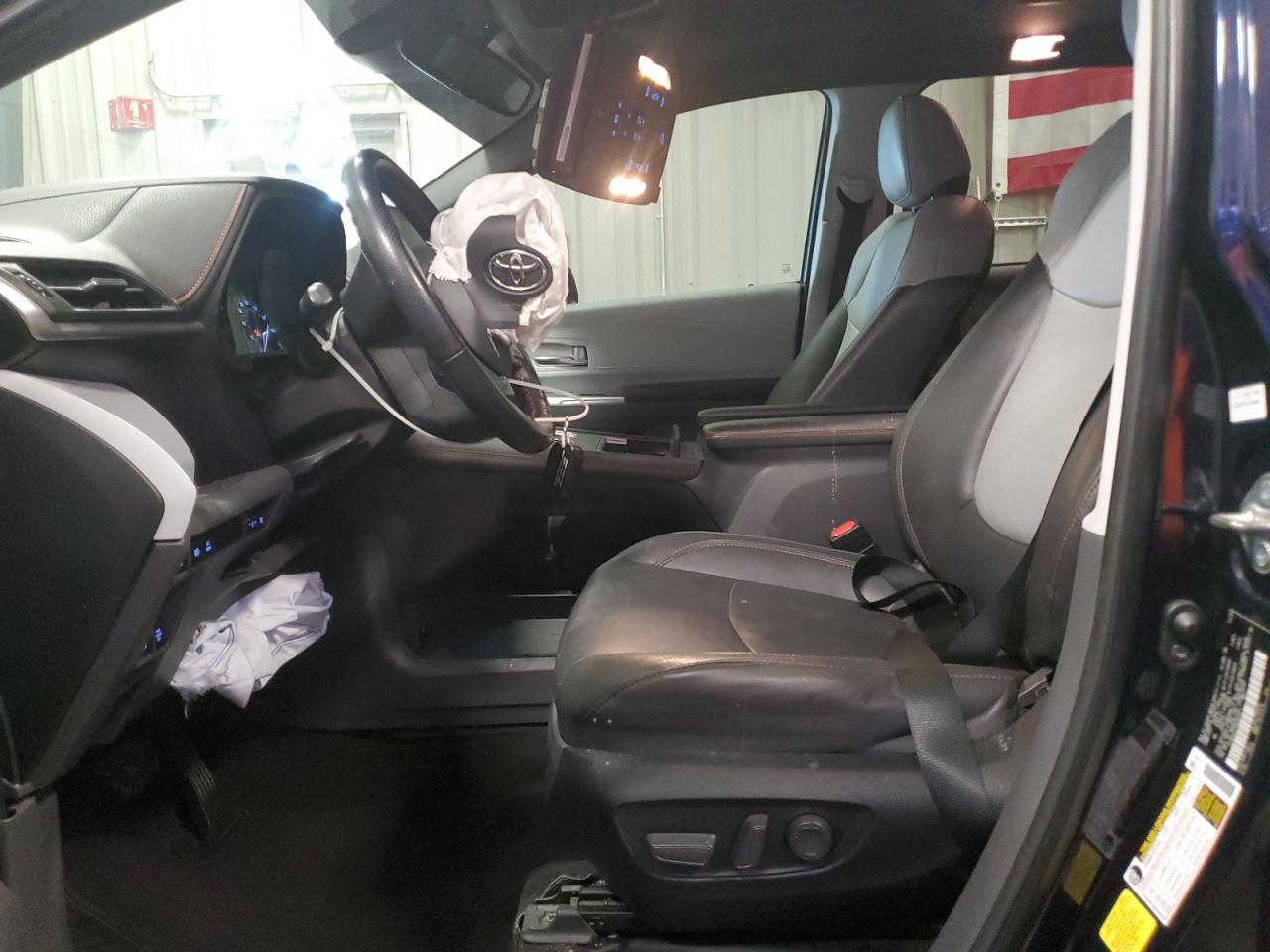 2021 Toyota Sienna Xse - Фото 7