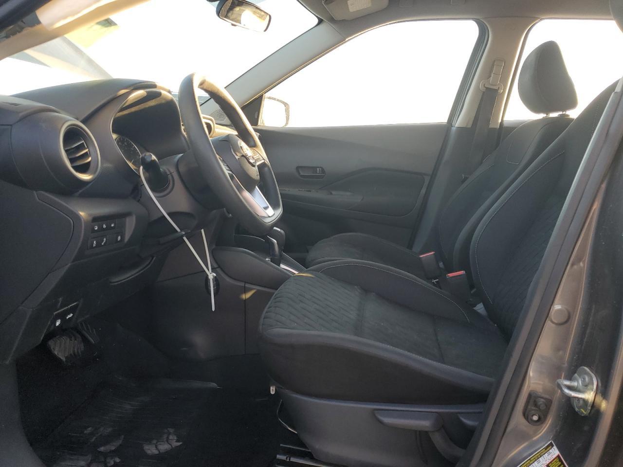 2021 Nissan Kicks S - Image 7