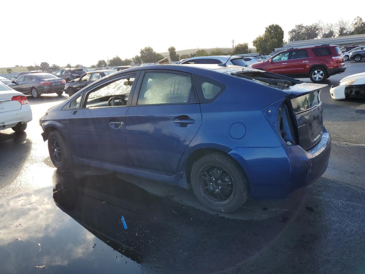 2011 Toyota Prius - Фото 2