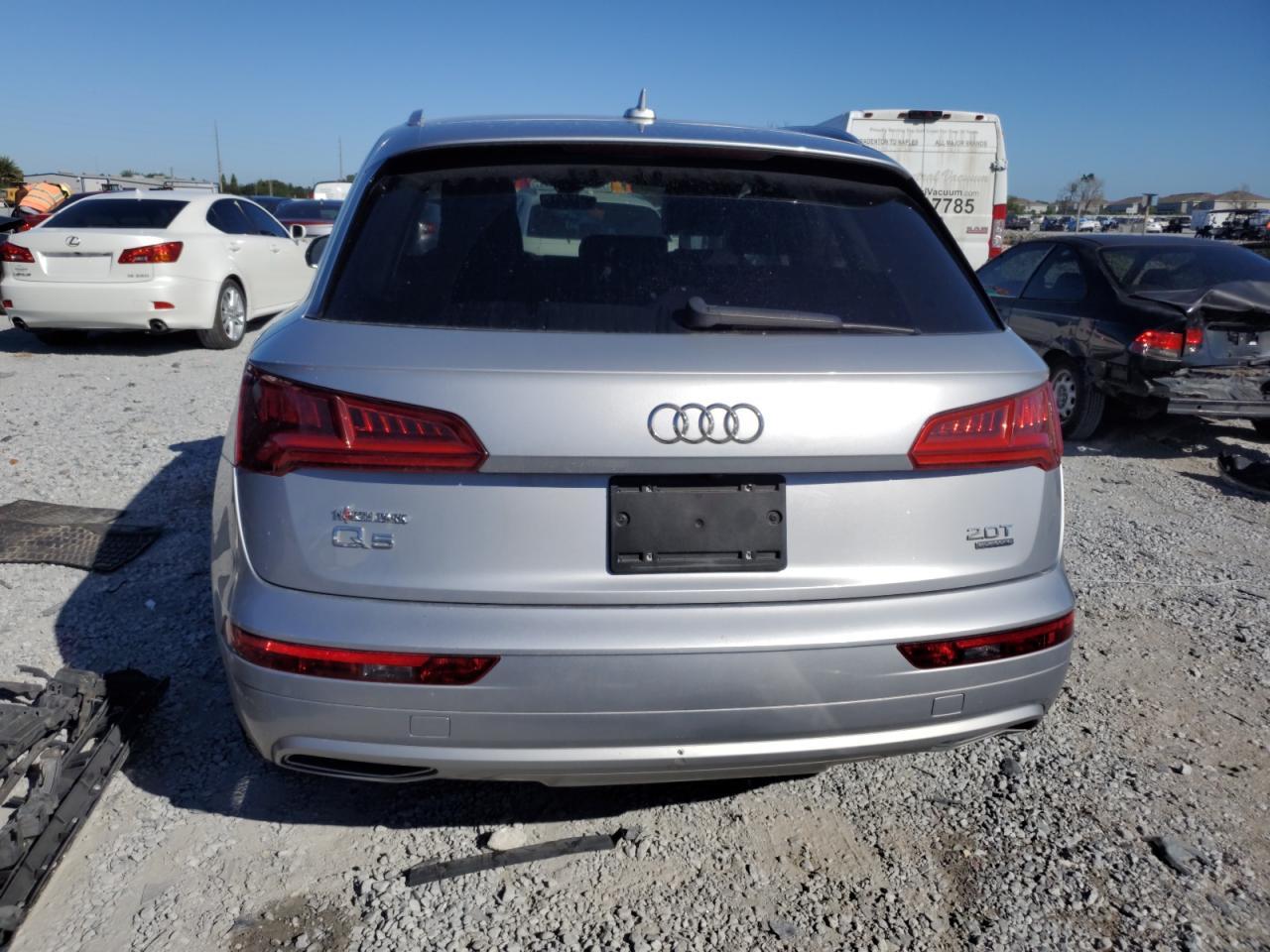 2018 Audi Q5 Premium - Image 6