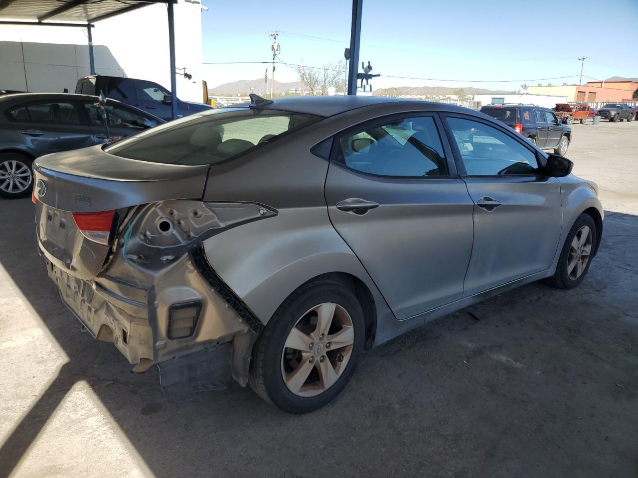 2012 Hyundai Elantra Gls - Фото 3