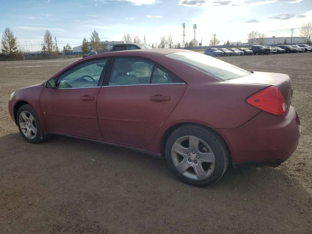 2009 Pontiac G6 - Image 2
