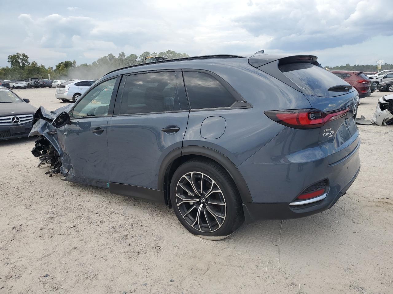 2025 Mazda Cx-70 Premium Plus - Image 2