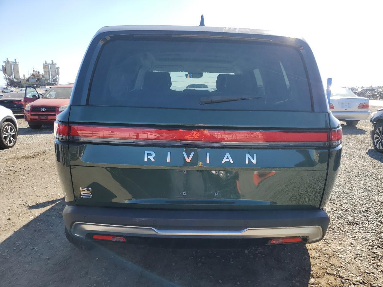 2023 Rivian R1S Adventure - Фото 6