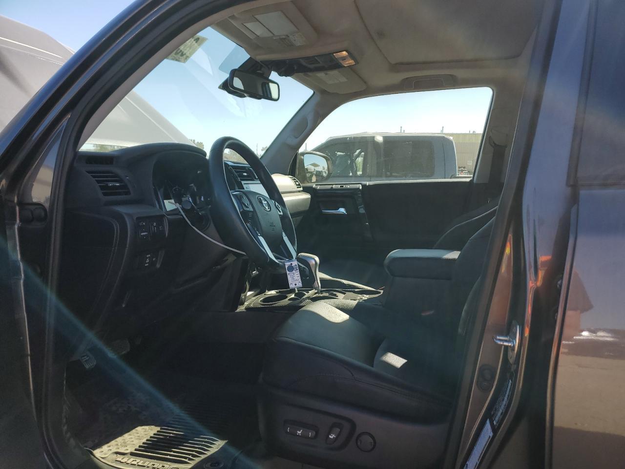 2023 Toyota 4Runner Se - Фото 7