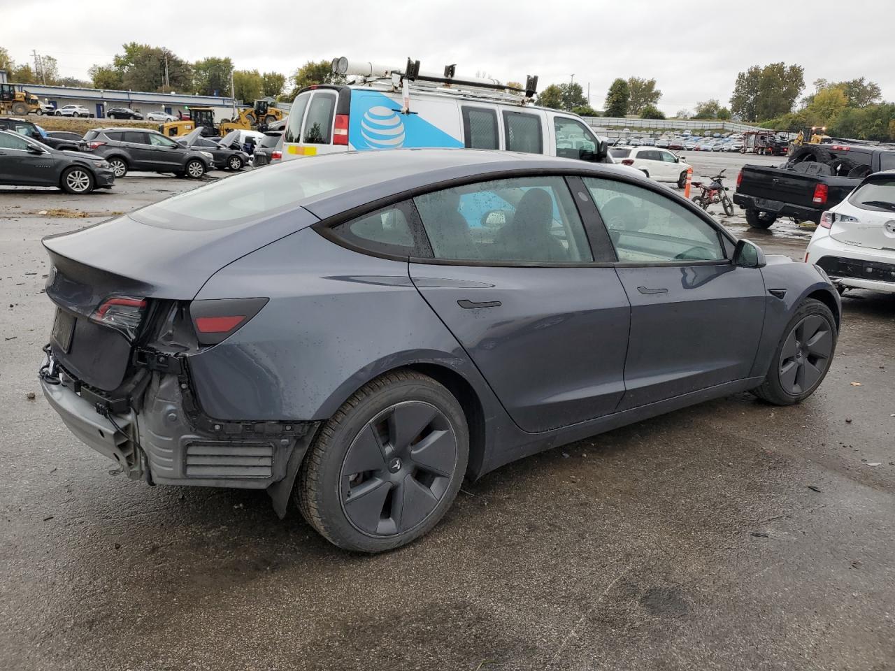 2023 Tesla Model 3 - Image 3